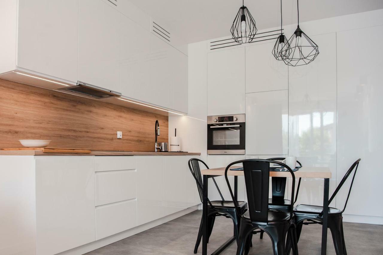 Unique 3City Apartments - Grey Apartment กดัญสก์ ภายนอก รูปภาพ