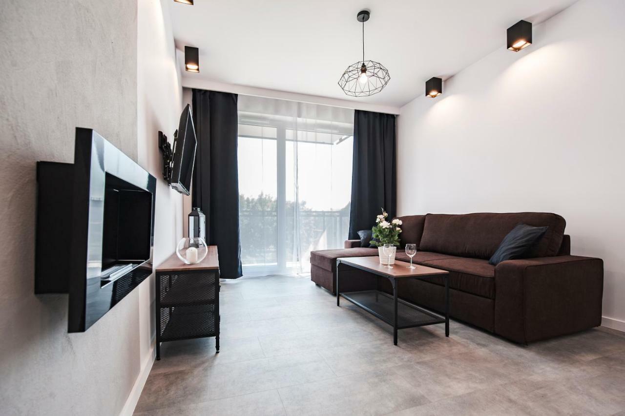 Unique 3City Apartments - Grey Apartment กดัญสก์ ภายนอก รูปภาพ